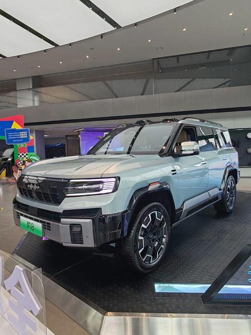 东莞43比亚迪方程豹硬派越野的爆款，英菲尼迪35周年与你共成长